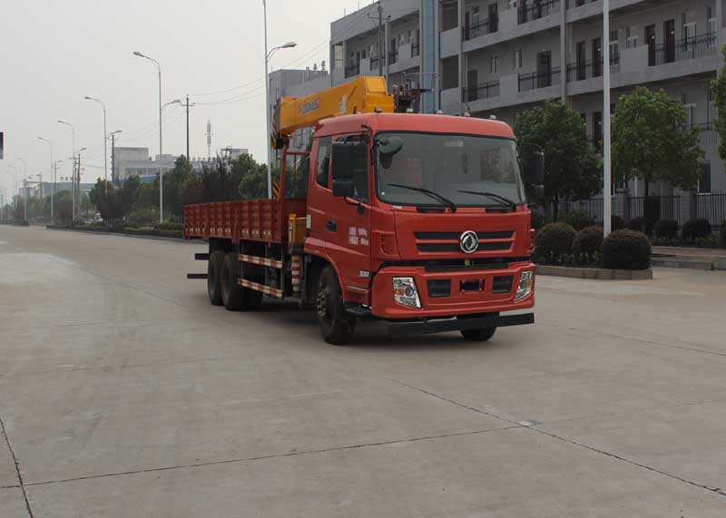 東風(fēng)特商后雙橋隨車(chē)吊