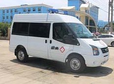 程力威牌CLW5040XJHJ5型救護(hù)車(chē)